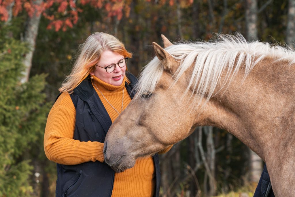 Private Groundwork Lesson with Finnhorses